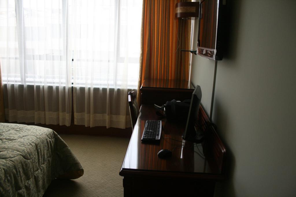 Hotel Oro Inn Lima Phòng bức ảnh